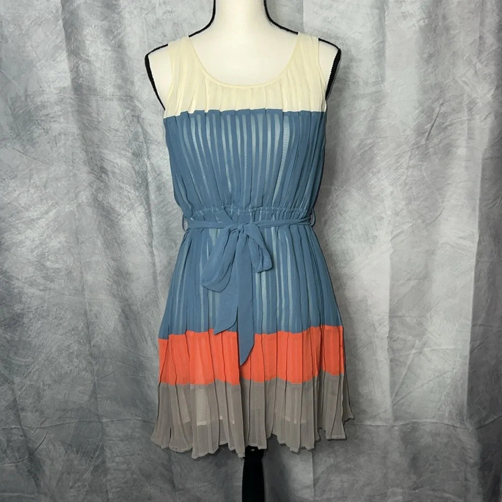 Blu Pepper Pleated Cream, Blue, Coral and Gray Dress - size Small